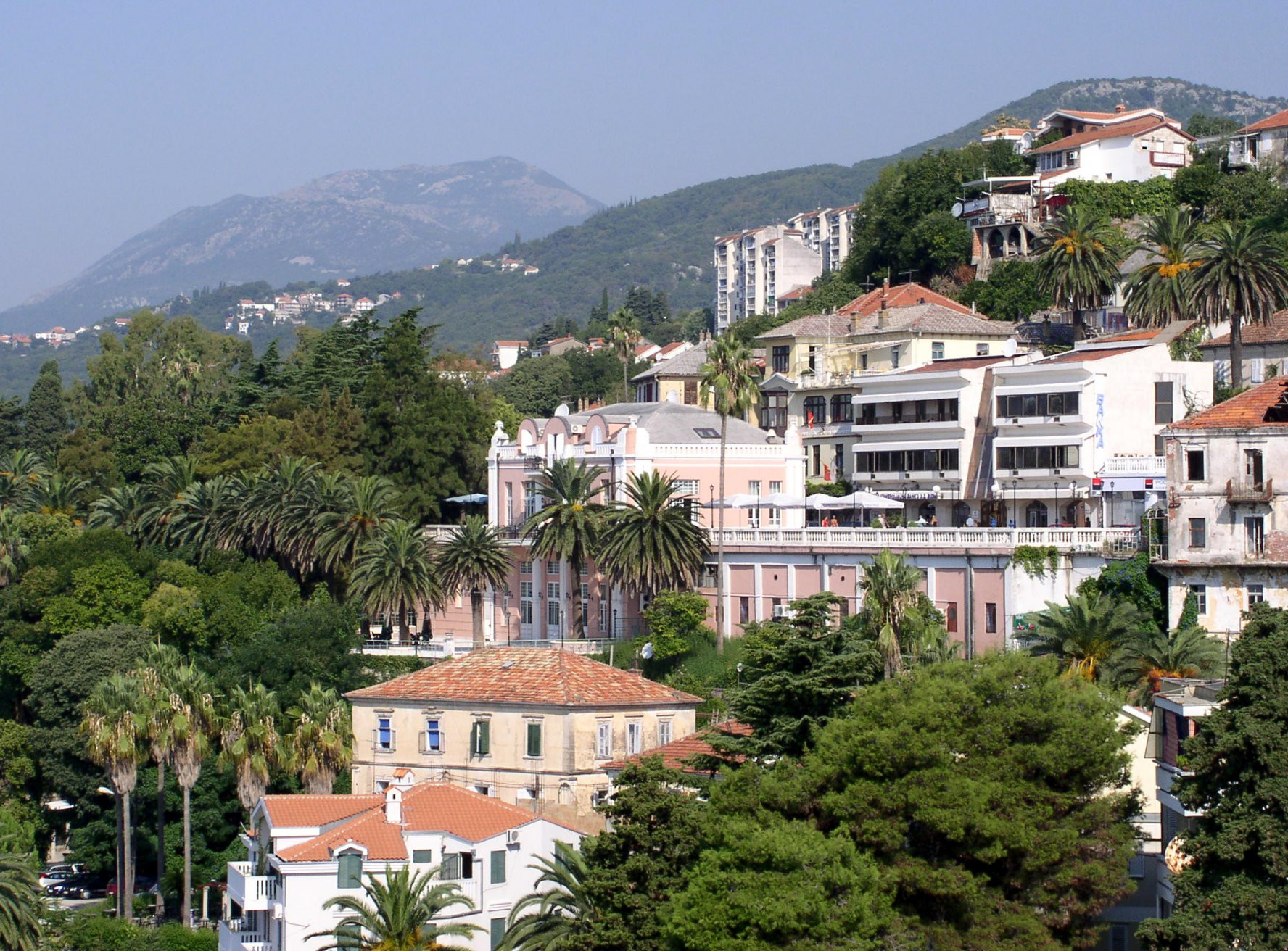 Дома в Херцег-Нови, Черногория. Фото 29 – фотографии Черногории