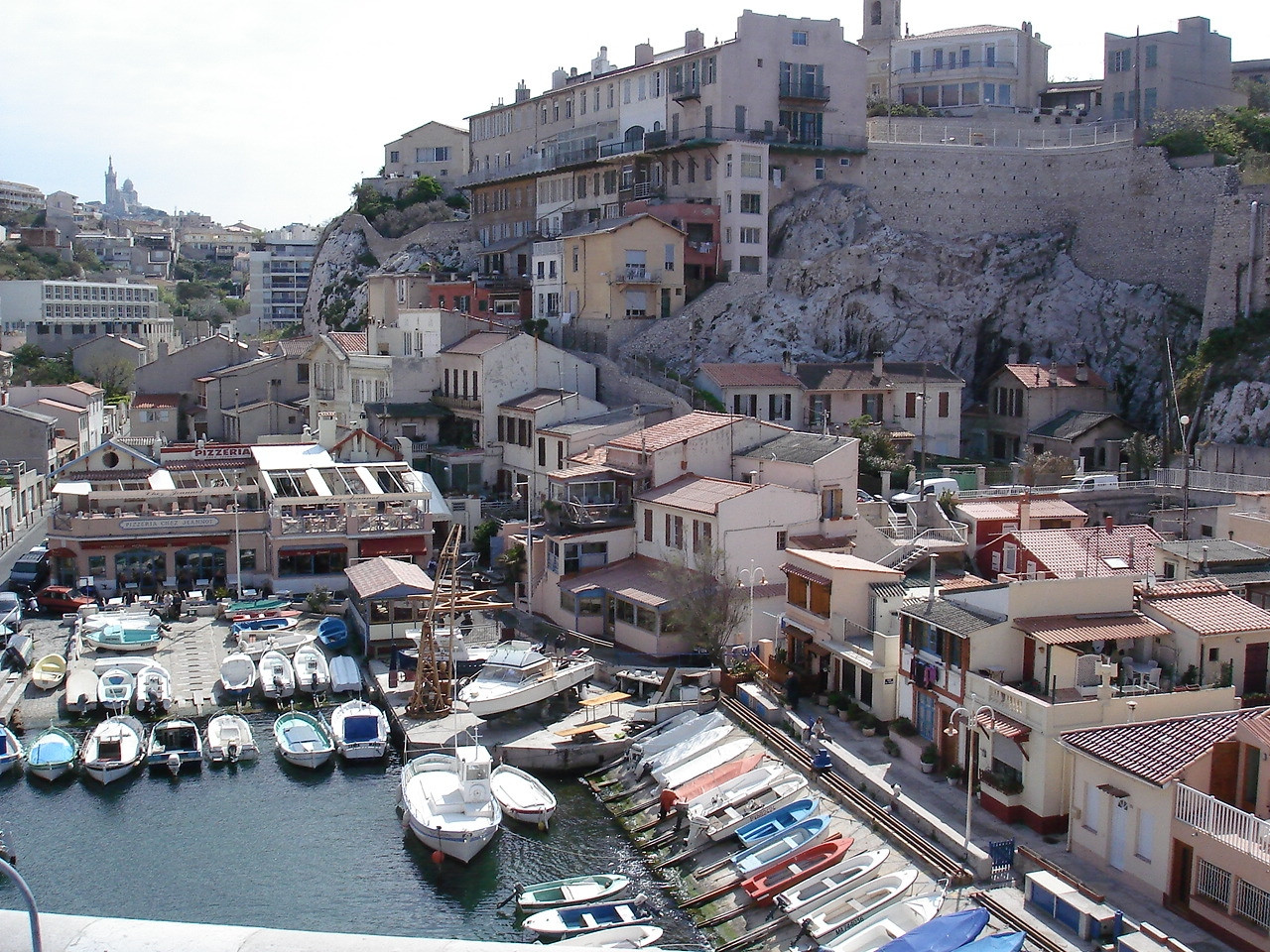 Дома в Марселе, Франция – фотографии Франции