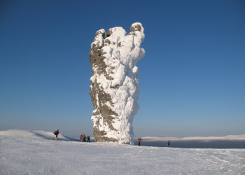Столбы Выветривания в Коми зимой – фотографии России