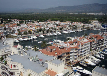 Эмпуриабрава (Ampuriabrava) – фотографии Испании