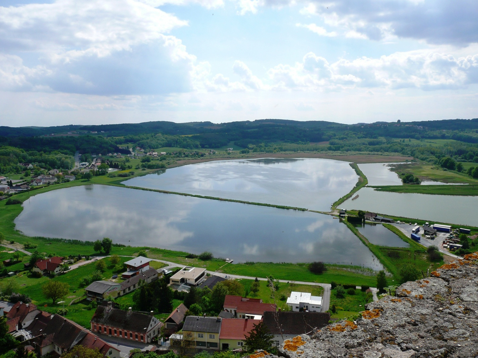Гюсcинг – город в юго-восточной части Австрии – фотографии Австрии