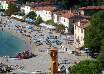 Пляж в Мощеничка-Драга, Хорватия. Фото 5 – фотографии Хорватии