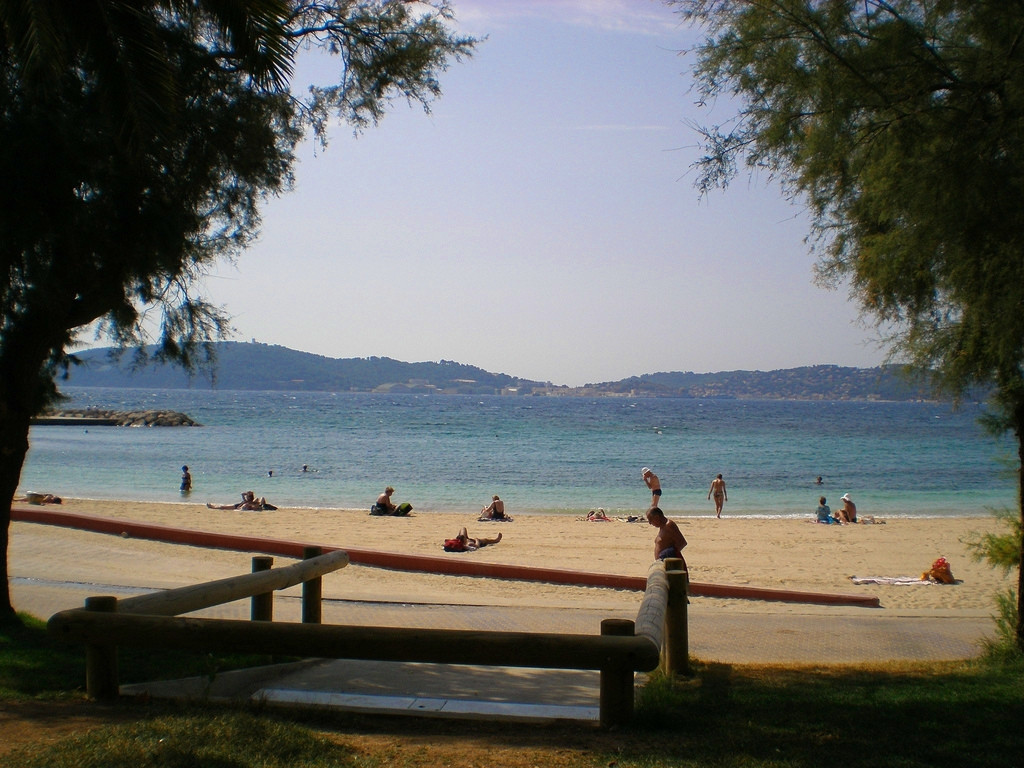 Пляж в Тулоне, Франция. Фото 17 – фотографии Франции