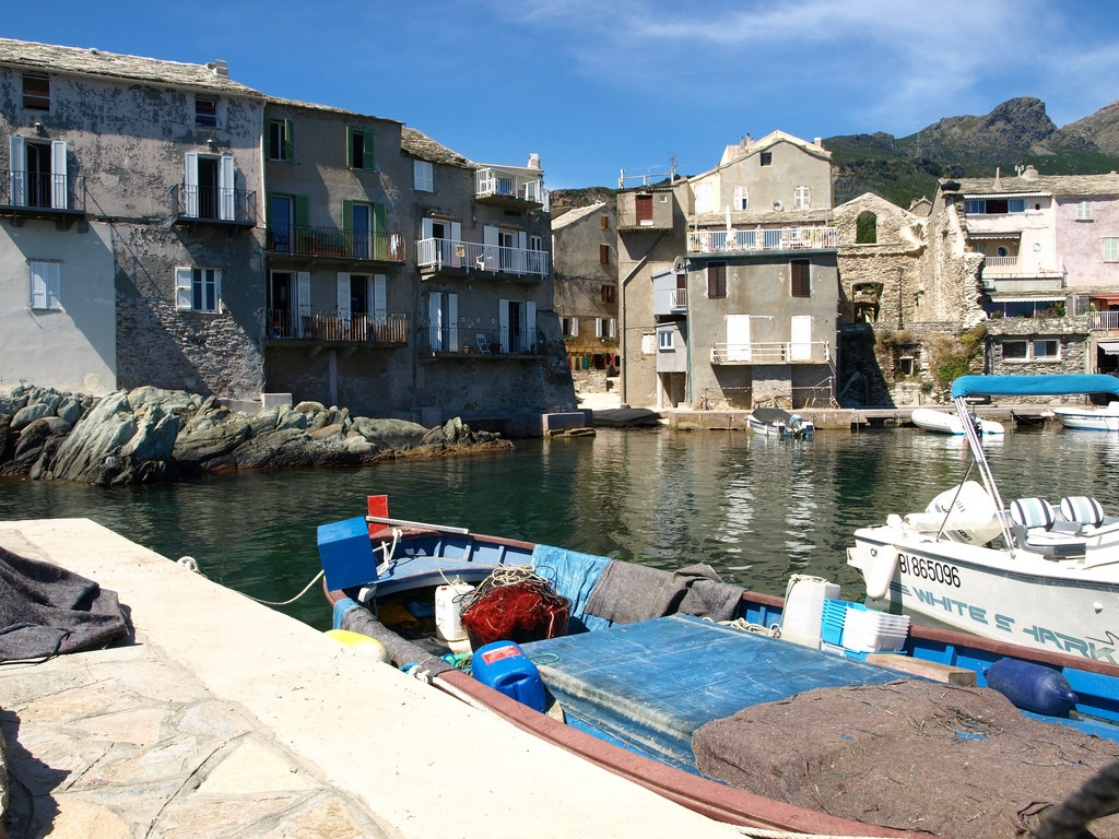 Дома в Эрбалунге, Франция – фотографии Франции