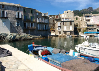 Дома в Эрбалунге, Франция – фотографии Франции