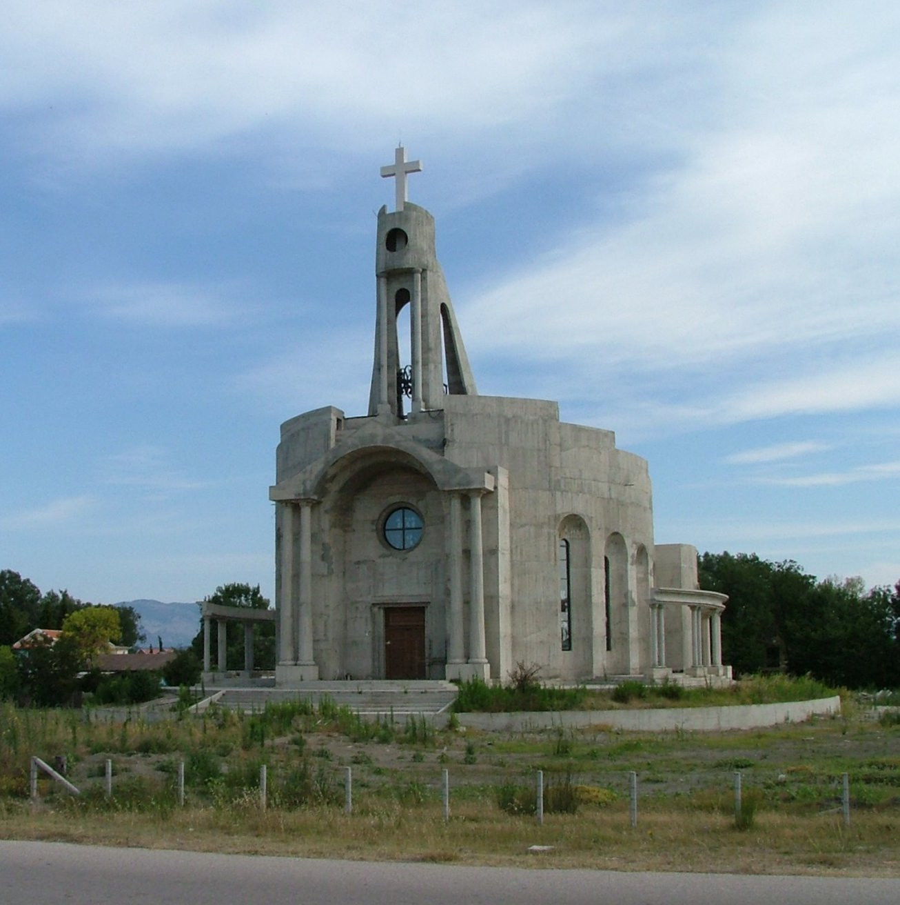 Церковь в Ульцинь, Черногория – фотографии Черногории