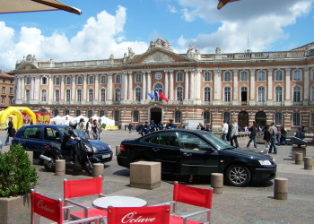 Площадь в Тулузе, Франция. Фото 4 – фотографии Франции