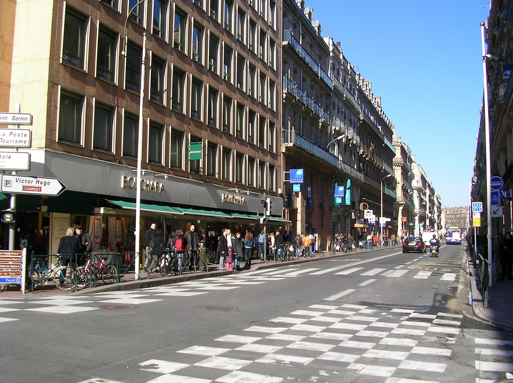 Улица в Тулузе, Франция. Фото 14 – фотографии Франции