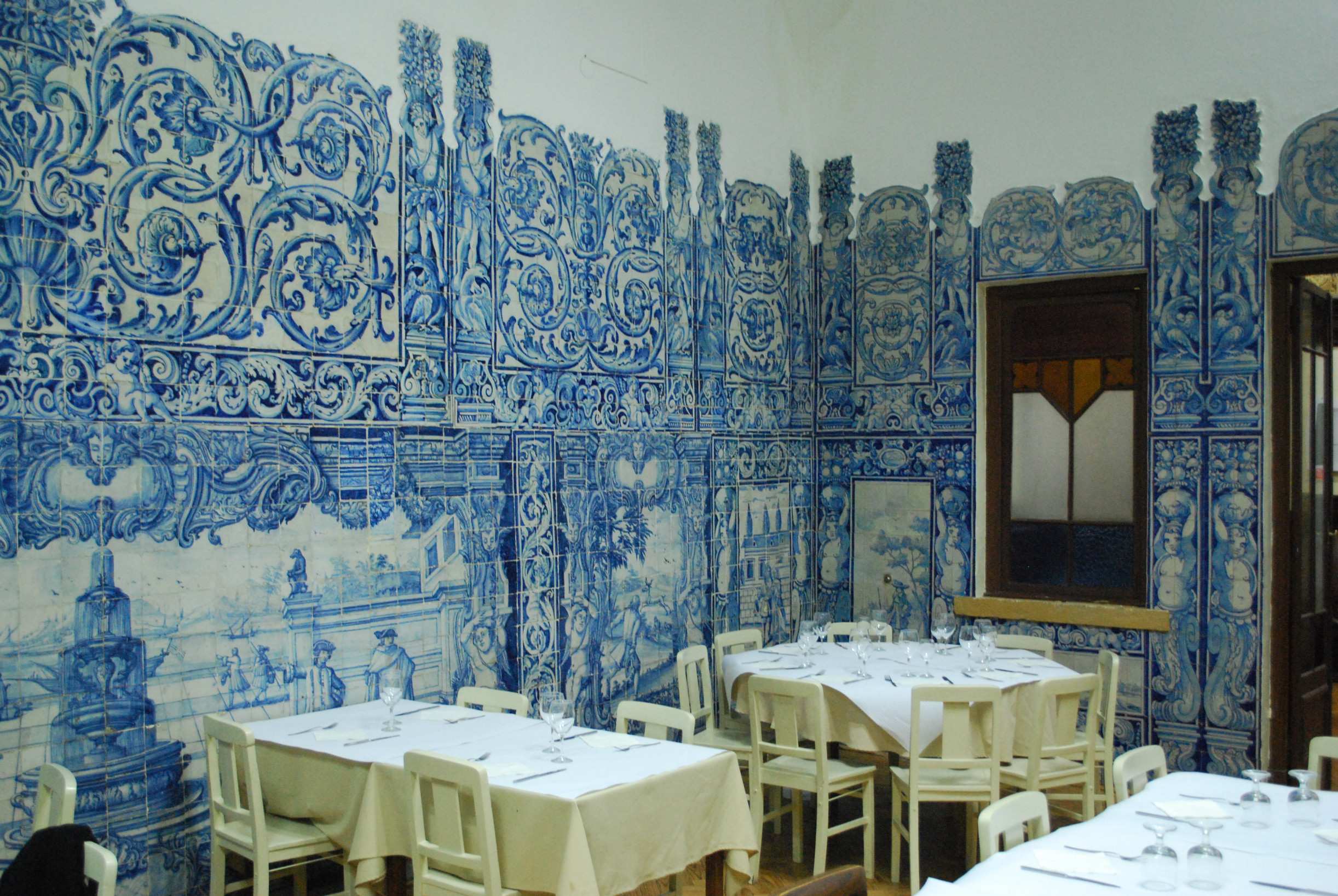 Знаменитый португальский ресторан Casa do Alentejo в Лиссабоне – фотографии Португалии