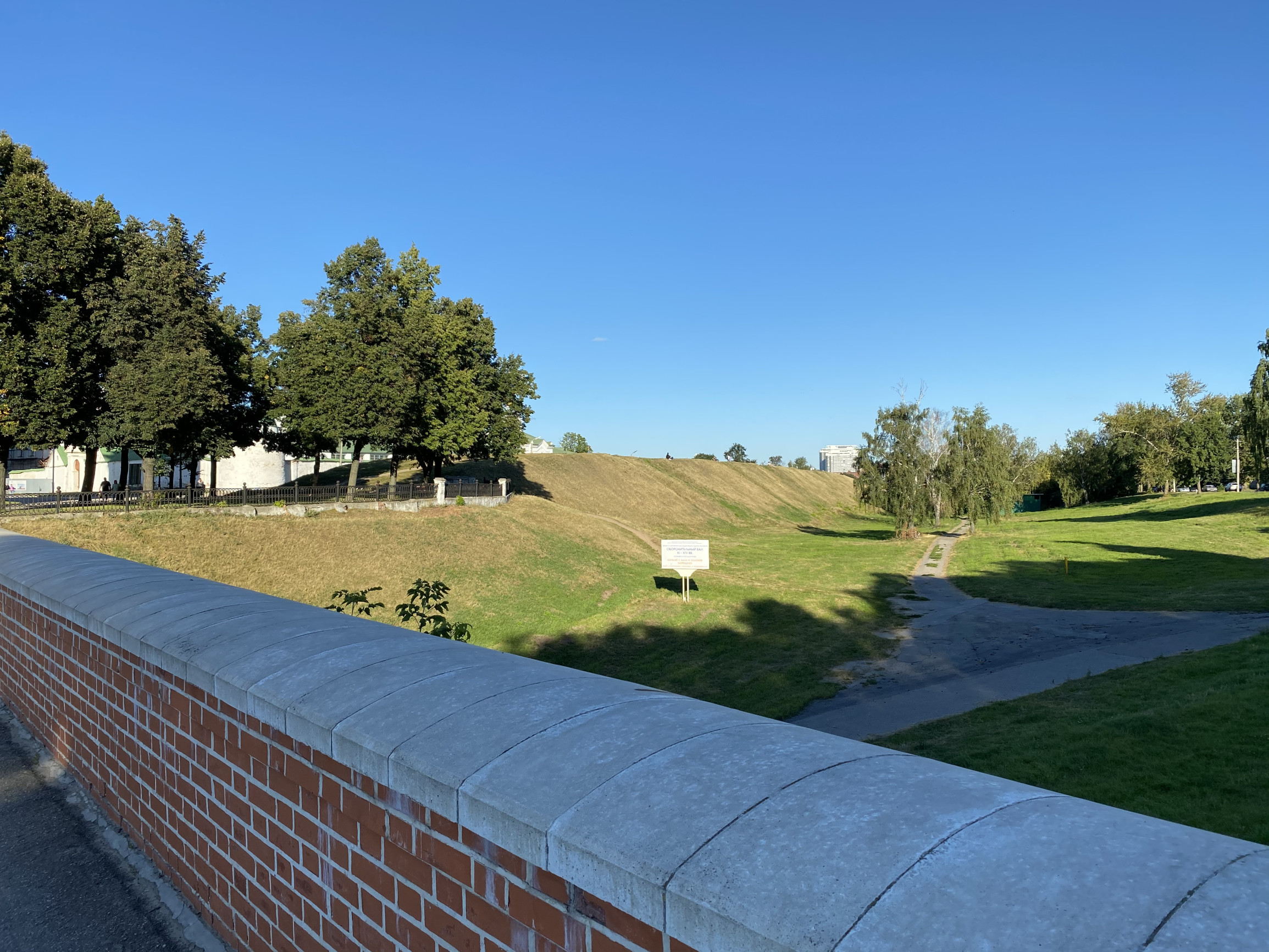 Вид на оборонительные холмы у Кремля – фотографии России