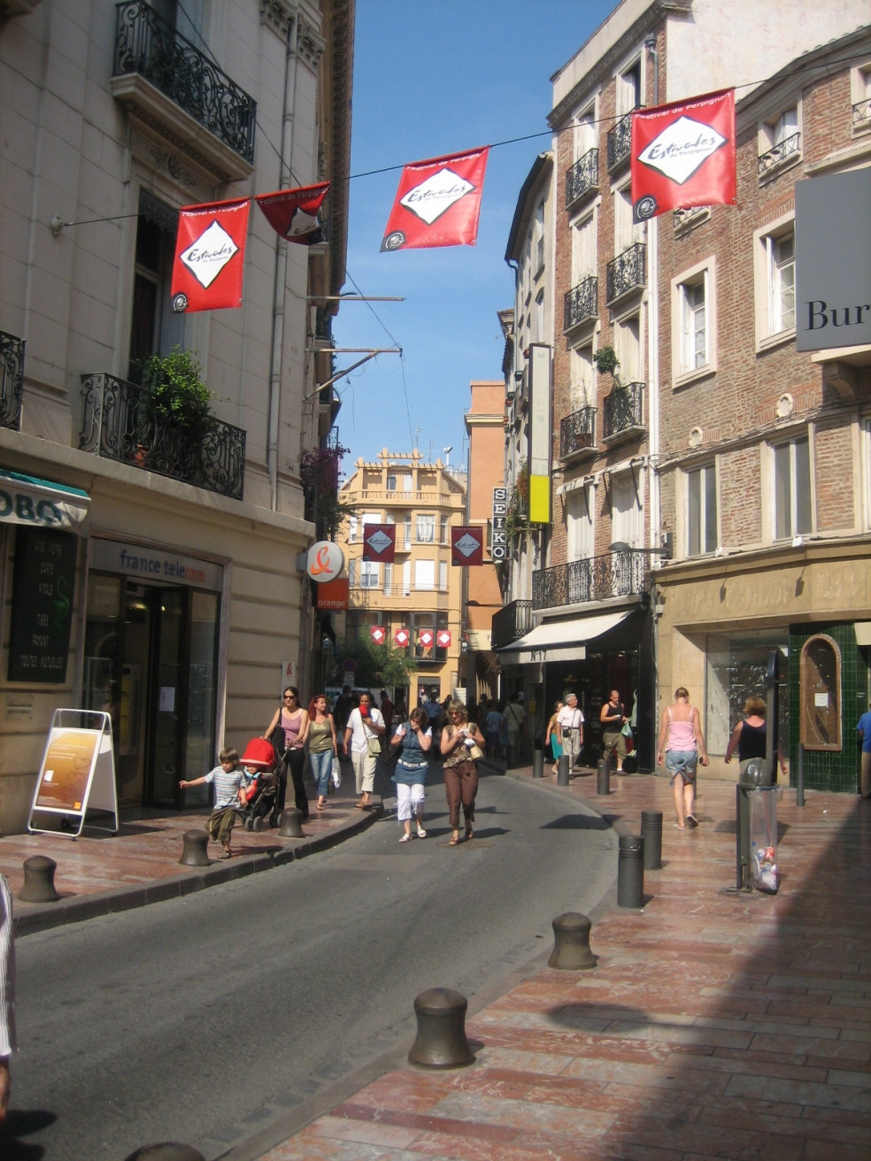 Улица в Перпиньяне, Франция. Фото 6 – фотографии Франции