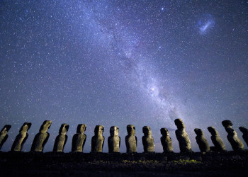 Каменные статуи Моаи на острове Пасхи – фотографии Чили