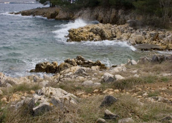 Берега в Малинске, Хорватия – фотографии Хорватии