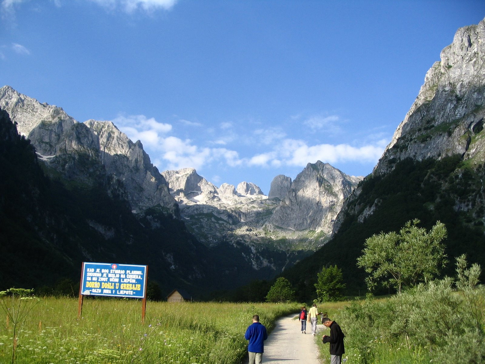 Туристы в Проклетие, Черногория. Фото 3 – фотографии Черногории