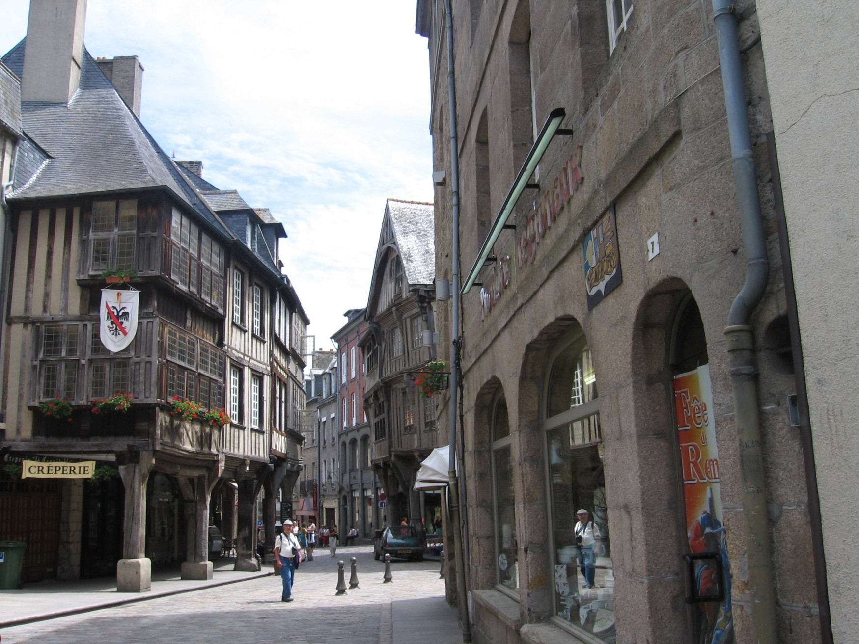 Дома в Динане, Франция. Фото 6 – фотографии Франции