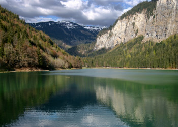 Озеро в Монтрионе, Франция. Фото 10 – фотографии Франции