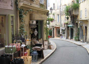 Магазины в Грассе, Франция – фотографии Франции