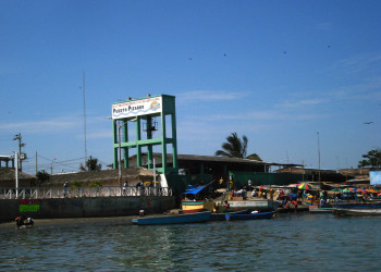 Прибрежный город Пуэрто-Писарро (Puerto Pizarro) – фотографии Перу