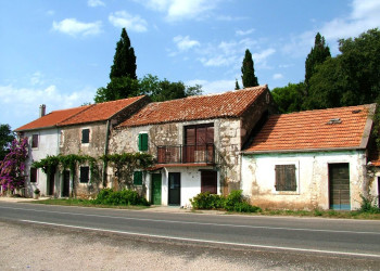 Дома в Стариград-Пакленица, Хорватия – фотографии Хорватии