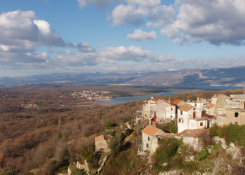 Панорамный вид в Добрини, Хорватия – фотографии Хорватии