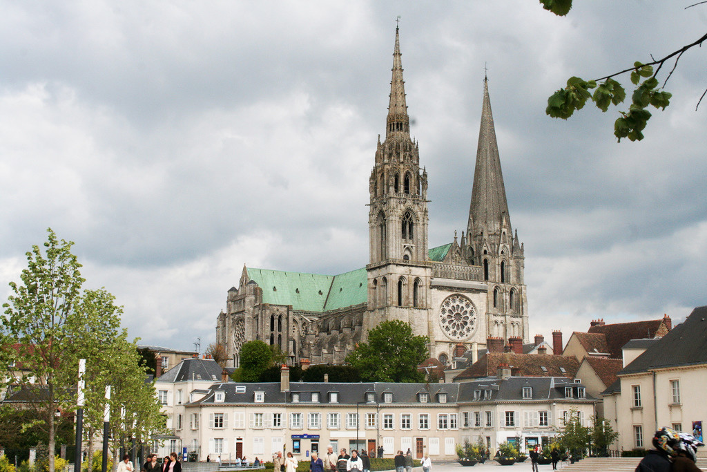 Шартрский собор (фр. Cathédrale Notre-Dame de Chartres). Фото 1 – фотографии Франции