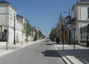 Улица в Эперне, Франция. Фото 3 – фотографии Франции