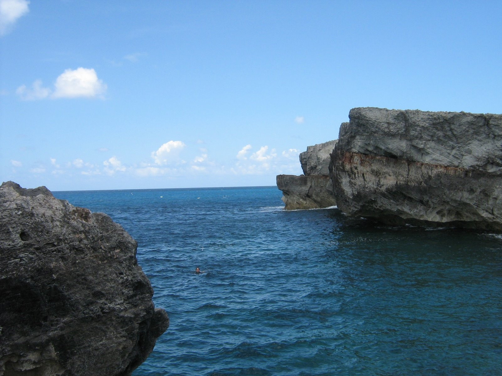 Скалы на острове Эльютера, Багамские острова. Фото 8 – фотографии Багамских островов