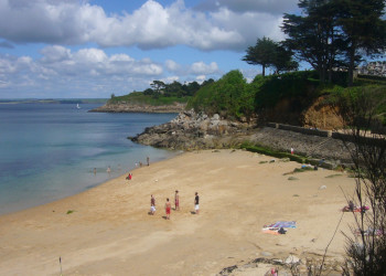 Пляж в Дуарненезе, Франция – фотографии Франции