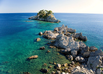 Скала в Петровац, Черногория. Фото 12 – фотографии Черногории