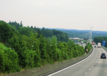 Дорога в Ментоне, Франция – фотографии Франции