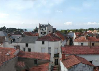 Крыши домов в Порнике, Франция – фотографии Франции