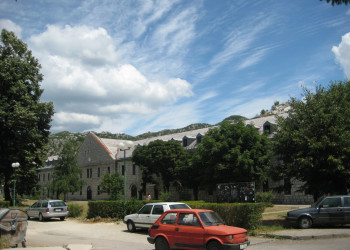 Транспорт в Цетине, Черногория – фотографии Черногории