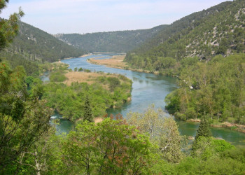 Река в Национальном парке, Хорватия – фотографии Хорватии