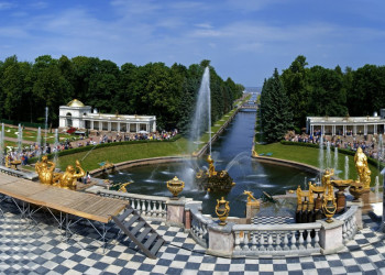 Фонтан в Петергофе, Россия. Фото 6 – фотографии России