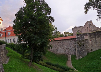 Новый Цесисский замок (Латвия) – фотографии Латвии