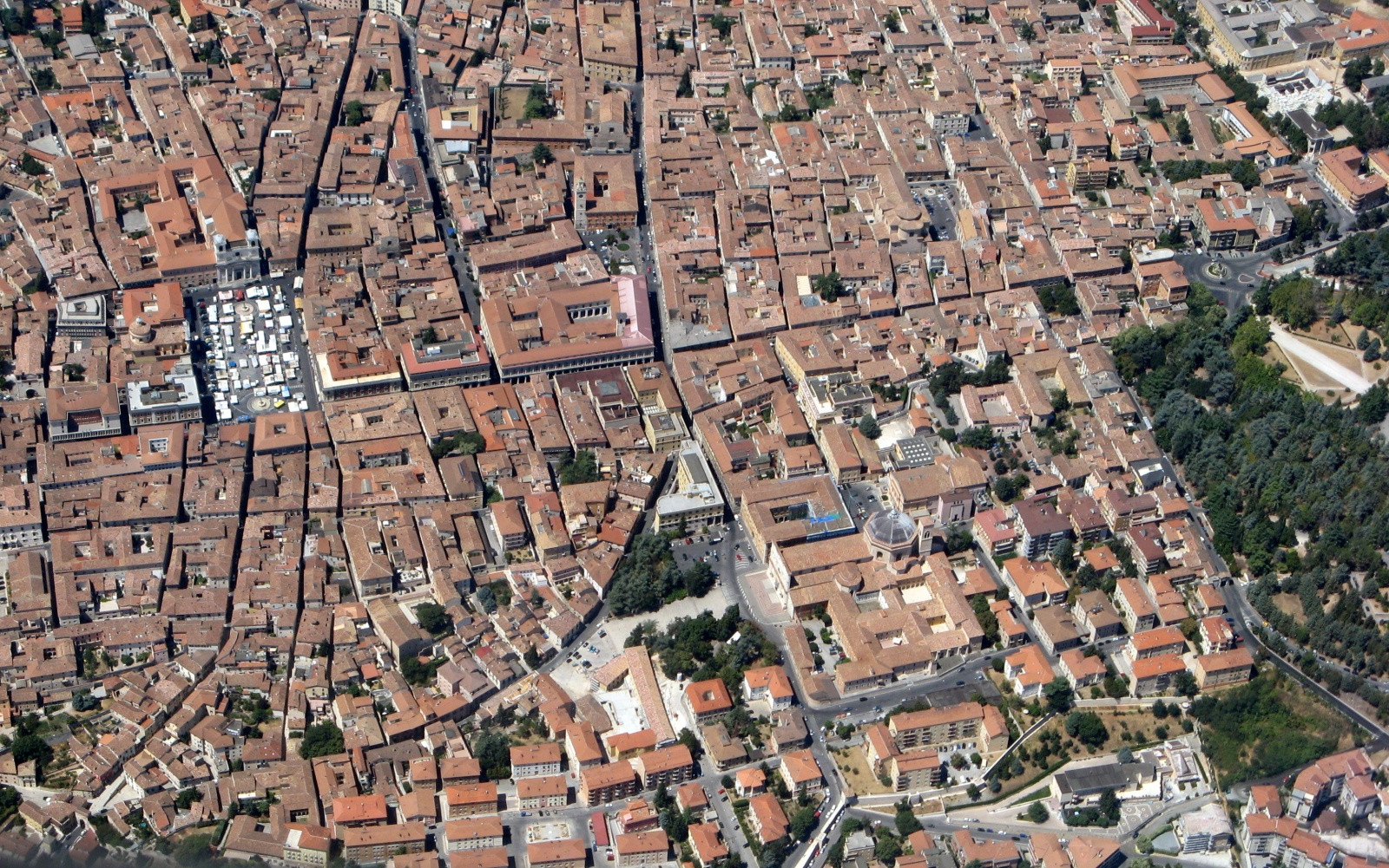 Л’Aквила, Италия. Фото 1 – фотографии Италии