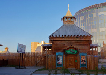 Антикварная лавка в Якутске, Россия – фотографии России