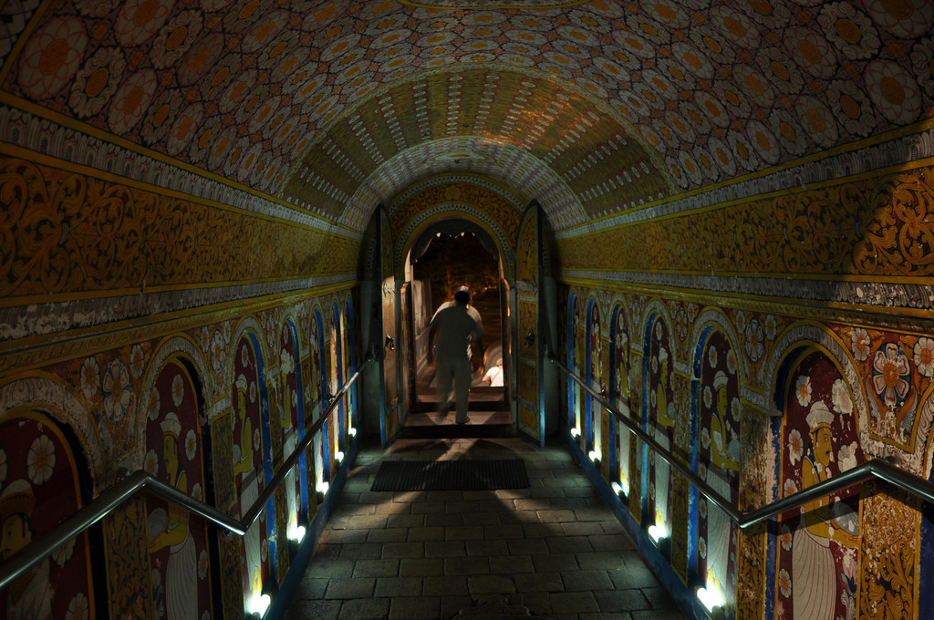 Храм Зуба Будды, Канди, Шри-Ланка. Фото 9 – фотографии Шри-Ланки