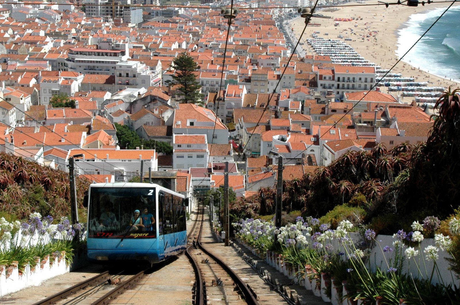 Трамвай в Назаре, Португалия. Фото 1 – фотографии Португалии
