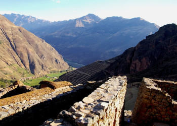 Развалины города Писак в Священной долине Инков, Перу – фотографии Перу