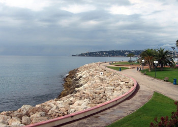 Набережная в Ментоне, Франция. Фото 1 – фотографии Франции