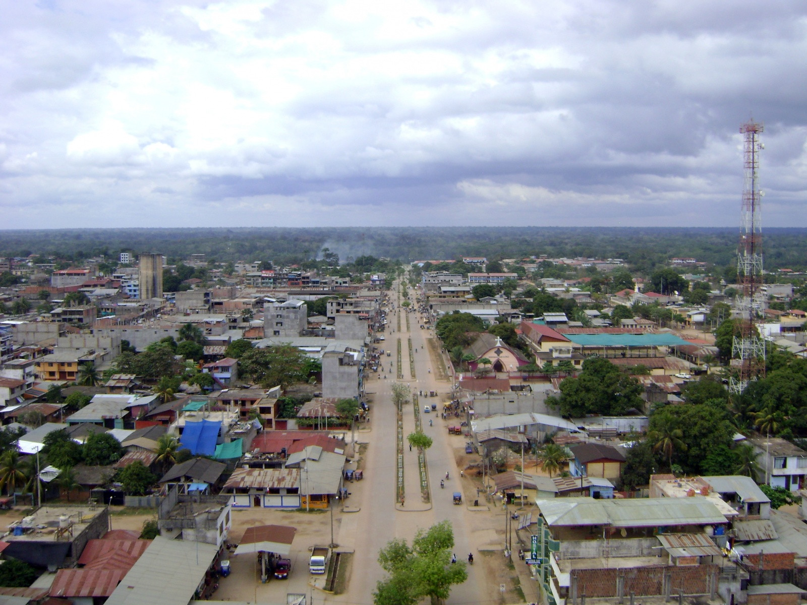 Вид сверху на Пуэрто-Мальдонадо (Puerto Maldonado) – фотографии Перу