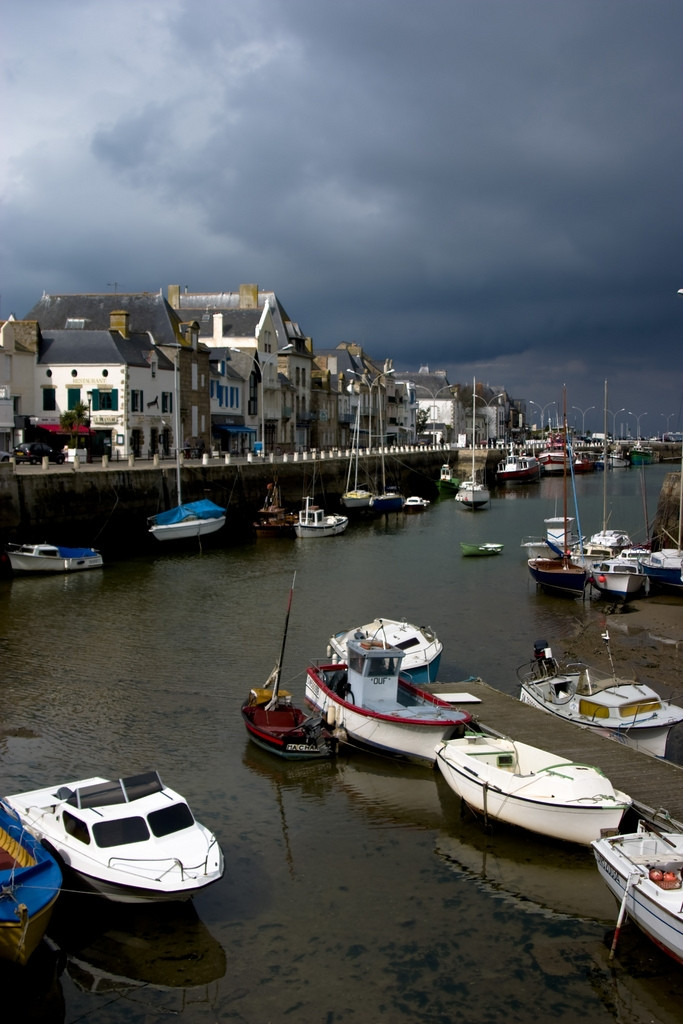 Яхты и катера в Ле-Круазик, Франция – фотографии Франции