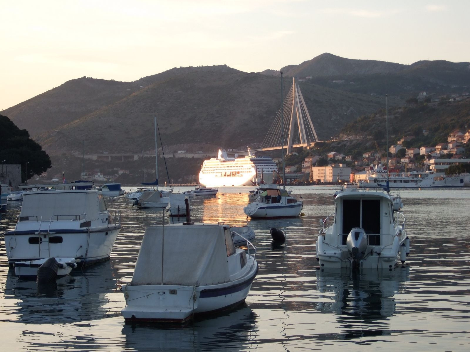 Яхты и катера в Дубровнике, Хорватия. Фото 2 – фотографии Хорватии