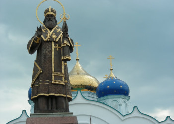 Памятник в Задонске, Россия – фотографии России