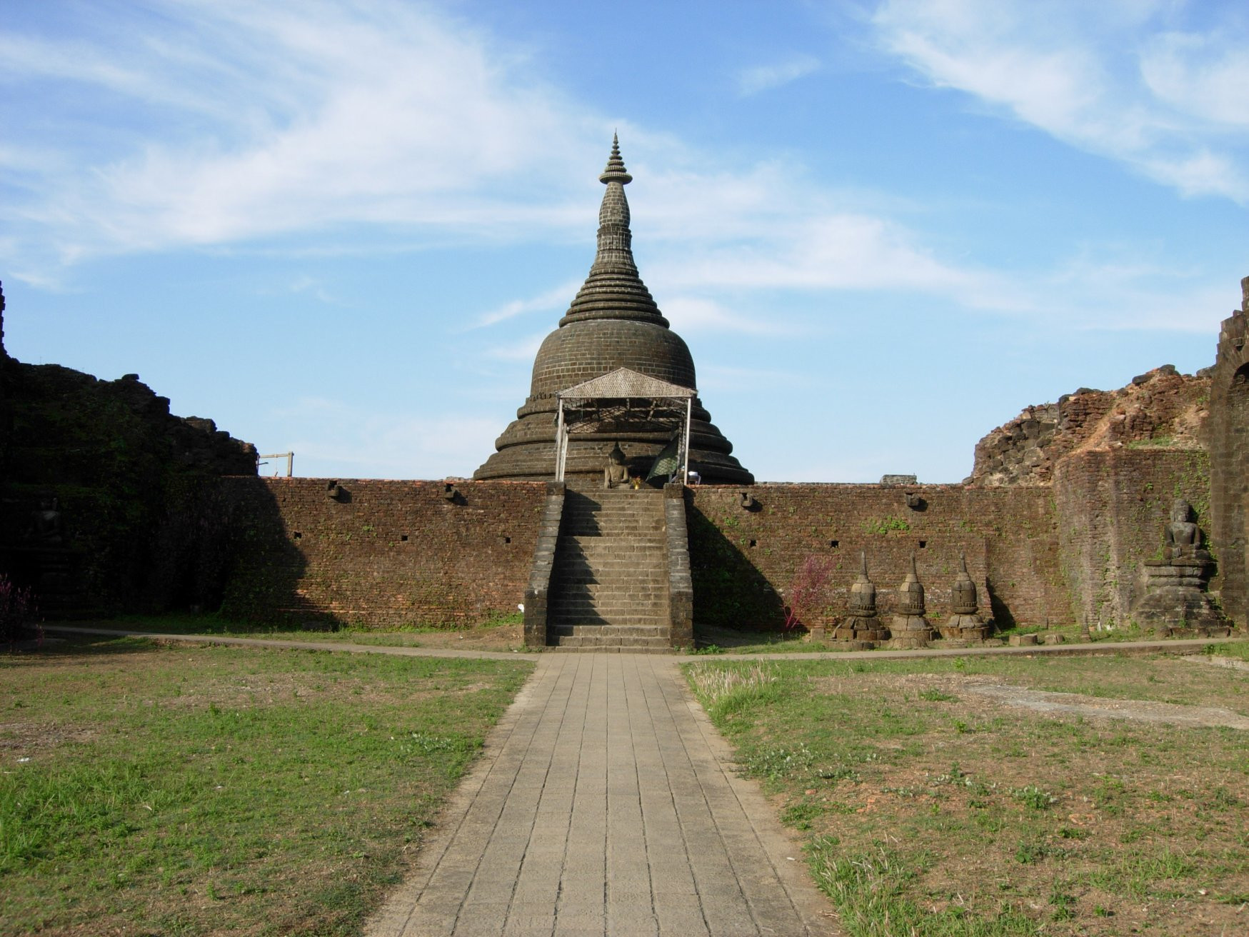 Храм Коэтаун (Koe-thaung Temple) – фотографии Мьянмы