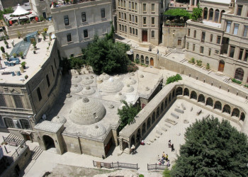 Вид на дома сверху, Баку – фотографии Азербайджана