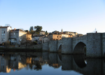 Река в Лиможе, Франция – фотографии Франции