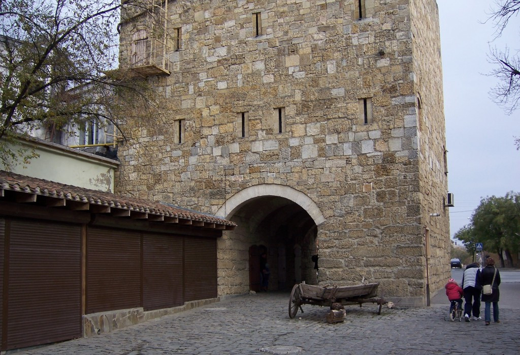 Восточные ворота крепости Гезлев – фотографии России