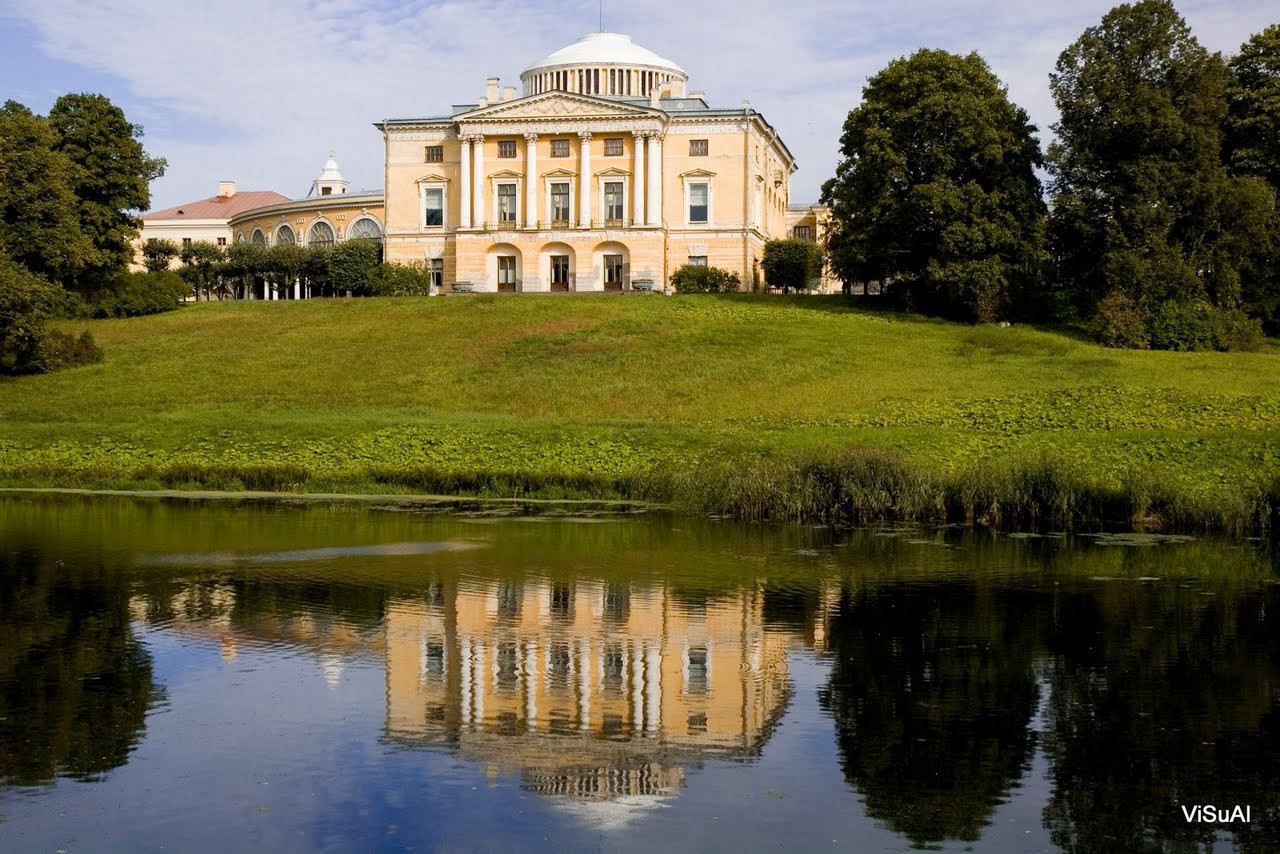 Дворец в Павловске, Россия – фотографии России